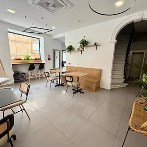 https://hostel-94.hotelssaintjulians.com